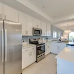 Balcony And Golf Course View Venice Condo With Perks!